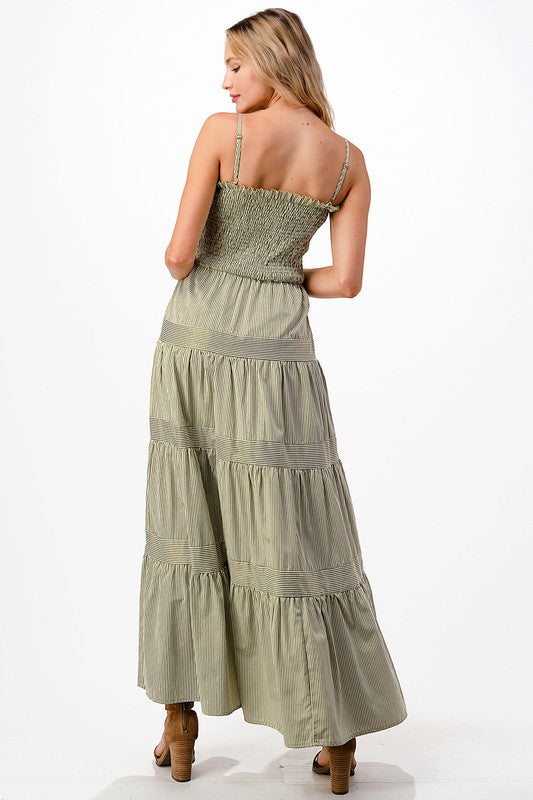 SPAGHETTI STRAP RUFFLE MAXI DRESS